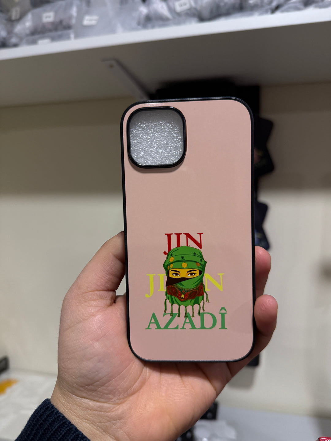 Jin Jiyan Azadi Grün